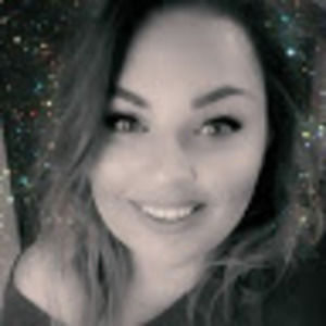 Meet your Posher, Desiree